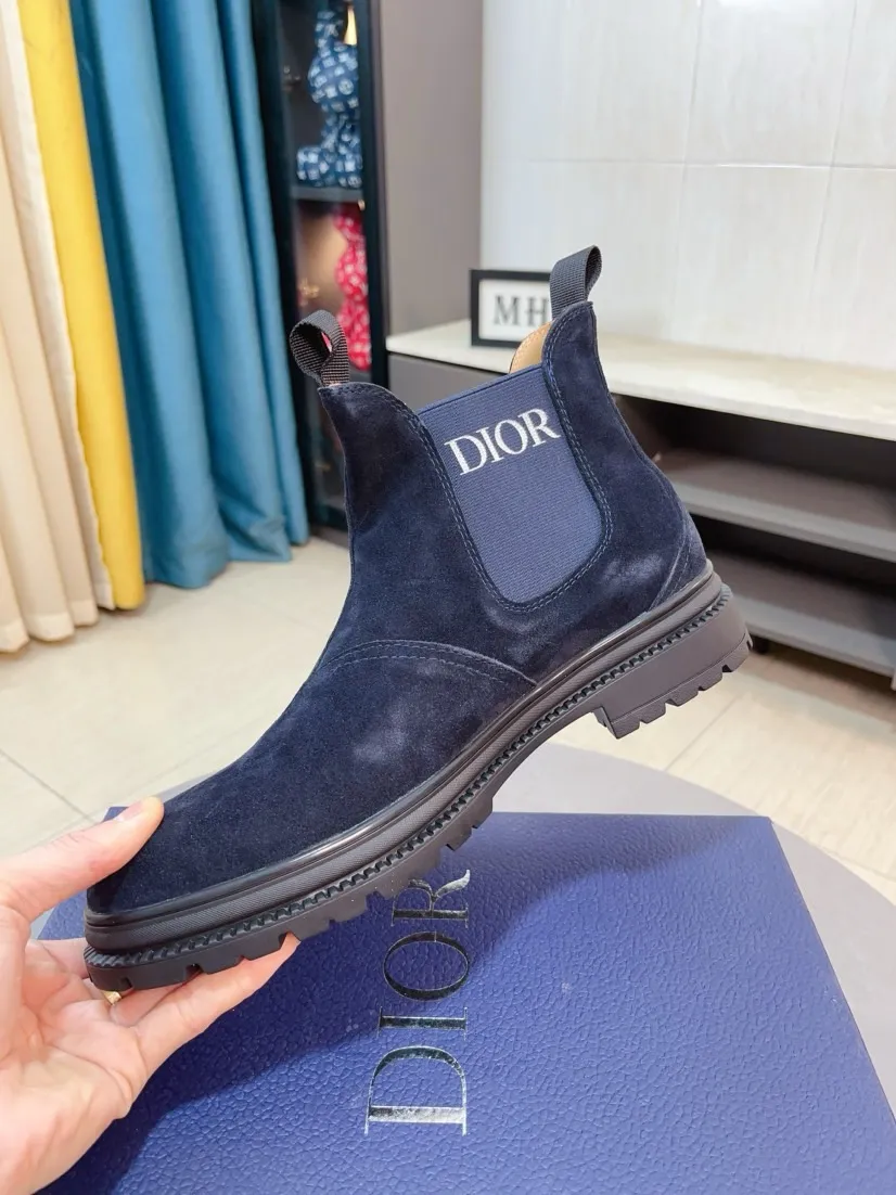 Men's shoes 💰480🌹🌹[Dior] Dior high-top new imported first-layer frosted cowhide ➕Leather lining, designed by European and American masters, perfect shape to create counter quality, solid color raw and wear-resistant outsole, original quality, unique design and beauty, super versatile and very comfortable. High-end without losing taste, fashionable, cold-proof and warm! Absolute focus 38-44 size
